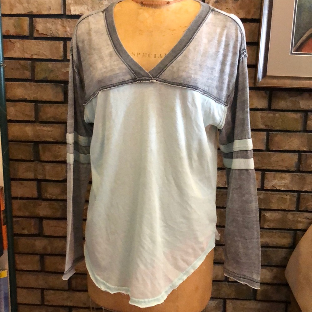 Ocean drive burnout v-neck long sleeve/comfy shirt